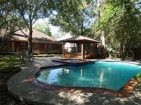 123 N Acacia Park Circle, The Woodlands TX 77382