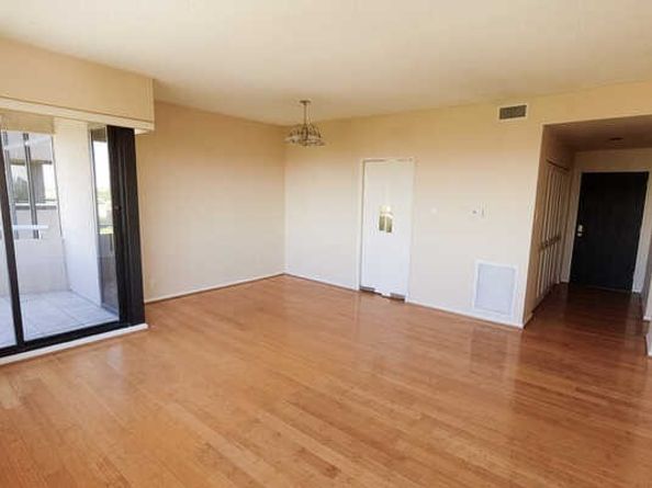 5000 Montrose Boulevard 11B, Houston TX 77006