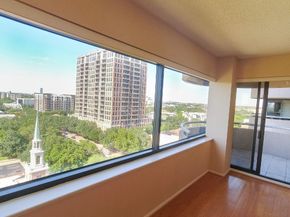 5000 Montrose Boulevard 11B, Houston TX 77006