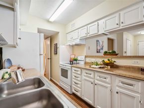 2750 Holly Hall Street 1403, Houston TX 77054