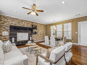 1031 W 21st Street B, Houston TX 77008