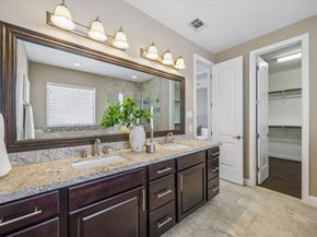 1031 W 21st Street B, Houston TX 77008