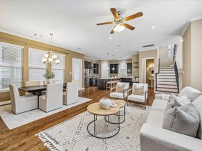 1031 W 21st Street B, Houston TX 77008