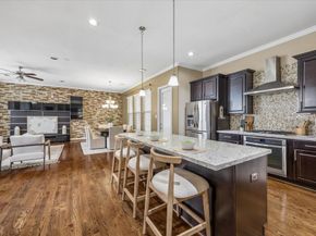 1031 W 21st Street B, Houston TX 77008