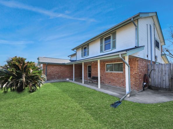 10522 Gulfstream Lane, Sugar Land TX 77498