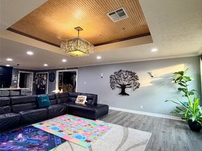 9770 Tappenbeck Drive, Houston TX 77055