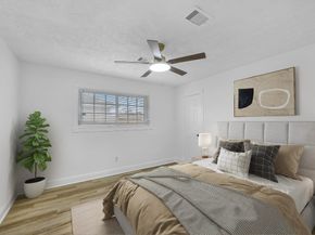 17614 Heritage Bay Drive, Webster TX 77598