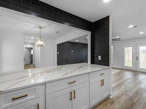 17614 Heritage Bay Drive, Webster TX 77598