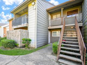 9090 S Braeswood Boulevard 86, Houston TX 77074