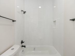 2902 Houston Avenue, Houston TX 77009