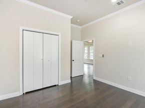 2902 Houston Avenue, Houston TX 77009