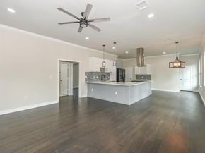 2902 Houston Avenue, Houston TX 77009