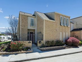 9403 Denbury Way, Houston TX 77025