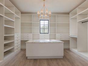 1919 Potomac Drive, Houston TX 77057