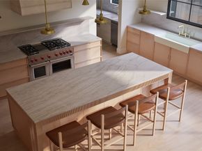 1919 Potomac Drive, Houston TX 77057