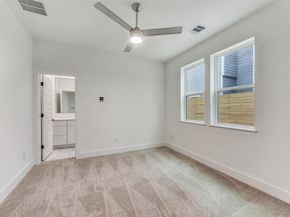 806 Fisher Street A, Houston TX 77018