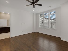 1030 W 26th Street C, Houston TX 77008