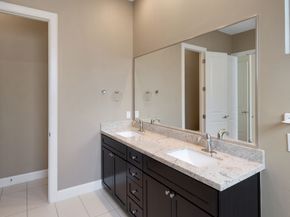 1030 W 26th Street C, Houston TX 77008