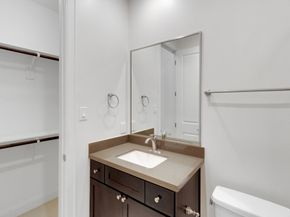 1030 W 26th Street C, Houston TX 77008