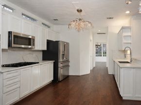 35 Tender Violet Place, The Woodlands TX 77381