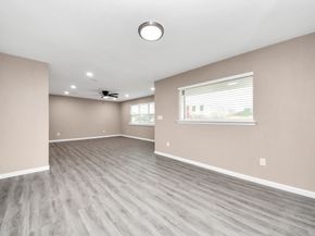 5879 Belcrest Street, Houston TX 77033