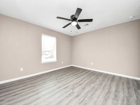 5879 Belcrest Street, Houston TX 77033