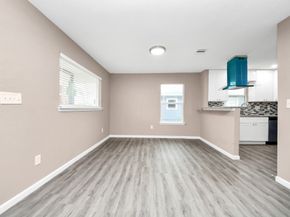 5879 Belcrest Street, Houston TX 77033