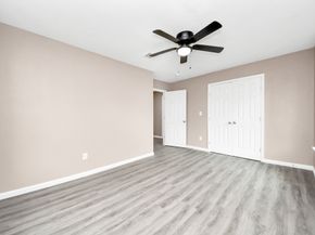 5879 Belcrest Street, Houston TX 77033