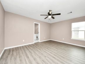 5879 Belcrest Street, Houston TX 77033