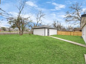 5879 Belcrest Street, Houston TX 77033