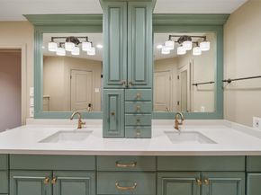 15219 Beacham Drive, Houston TX 77070