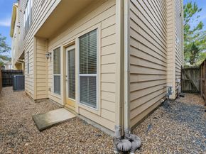 5523 Crooms Street, Houston TX 77007