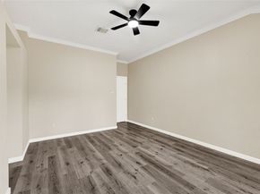 5306 Shady Gardens Drive, Houston TX 77339