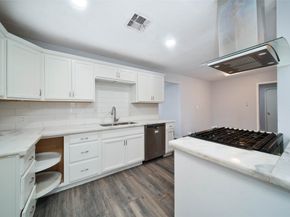 8718 Pattibob Street, Houston TX 77029