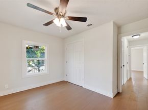 5707 Lyndhurst Drive, Houston TX 77033