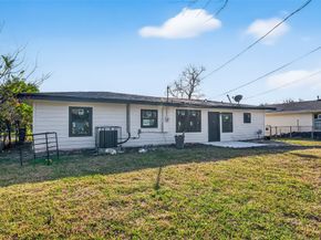 5707 Lyndhurst Drive, Houston TX 77033