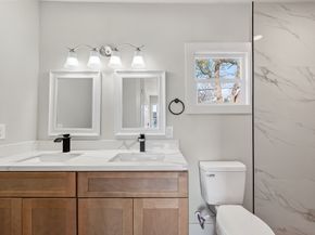 5707 Lyndhurst Drive, Houston TX 77033