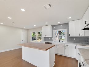 5707 Lyndhurst Drive, Houston TX 77033