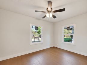 5707 Lyndhurst Drive, Houston TX 77033