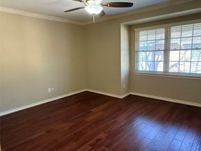 515 Tallowood Road 4, Houston TX 77024