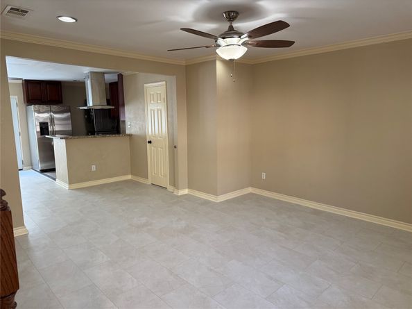 515 Tallowood Road 4, Houston TX 77024