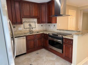 515 Tallowood Road 4, Houston TX 77024