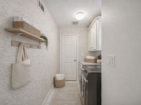 1304 Dart Street E, Houston TX 77007