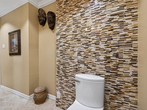 10034 Meadow Lake Lane, Houston TX 77042