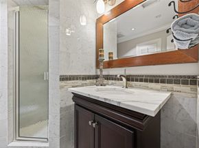 10034 Meadow Lake Lane, Houston TX 77042