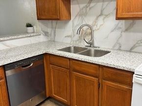 10555 Turtlewood Court 2111, Houston TX 77072