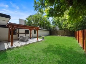 701 W 39th Street, Houston TX 77018