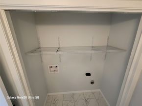 8046 Ellinger Lane, Houston TX 77040