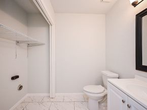 8046 Ellinger Lane, Houston TX 77040