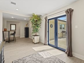 5009 Libbey Lane, Houston TX 77092